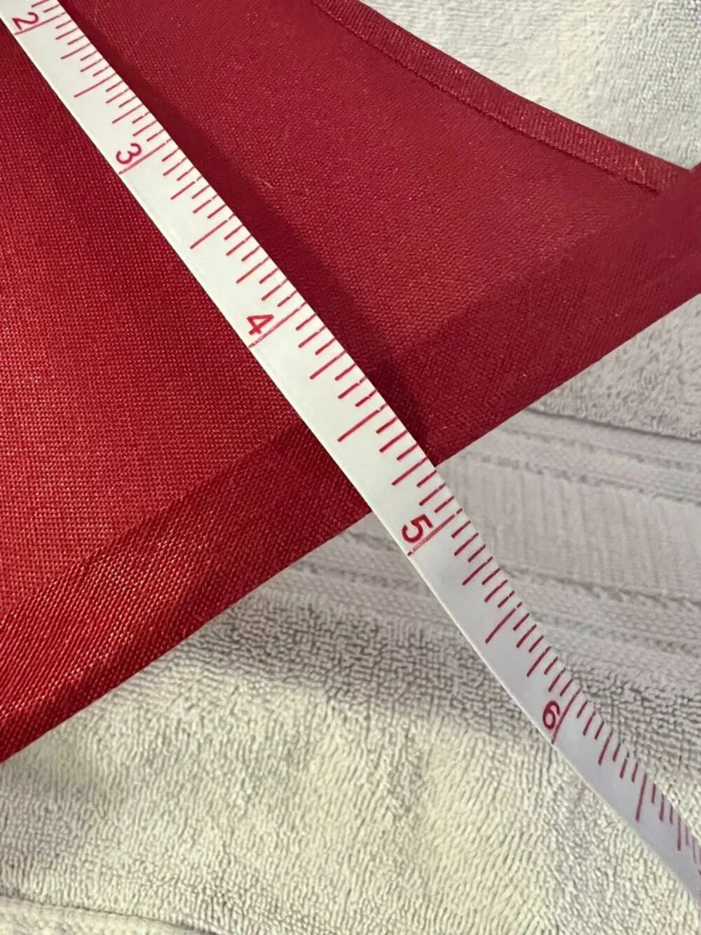 N/A ss3189	alt	small maroon